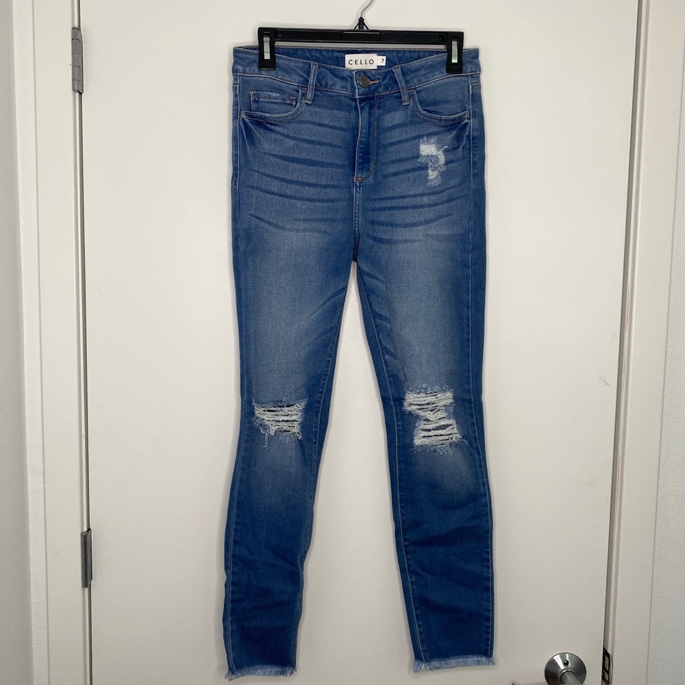 New Cello Jeans Skinny Cropped Jean Size 7
